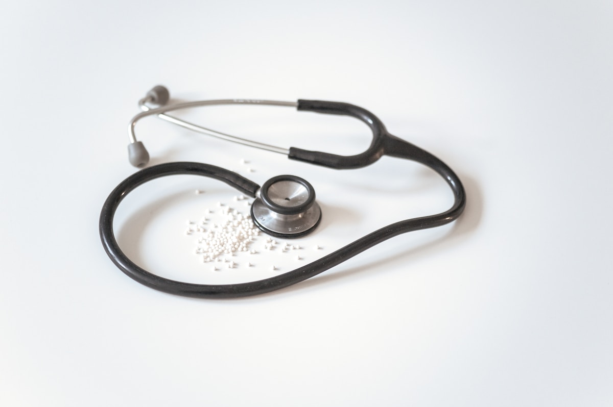 Stéthoscope médical — guide santé et vaccins pour la Tunisie